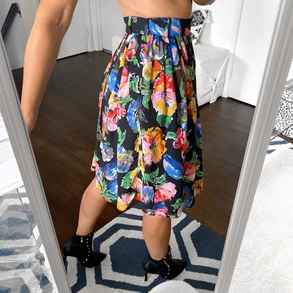 💐 RIVER ISLAND BOHO HIGH WAIST PLEATED MULTI FLORAL SKATER SKIRT! - Picture 2 of 9